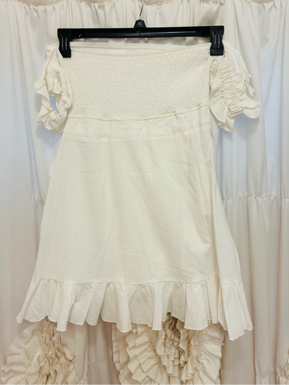 Off-Shoulder White Ruffle Dress🌸 - Picture 4 of 7